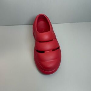 UGG Sport Yeah Clog Red - LEFT Shoe Only - Women's 9